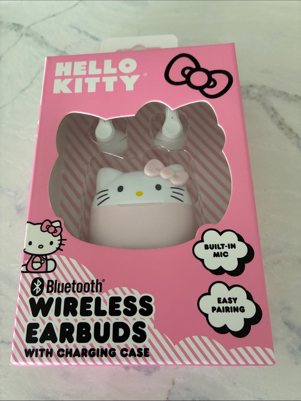 Hello Kitty Pink Earbuds Charging Case Set